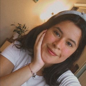 Meet your Posher, Daniela